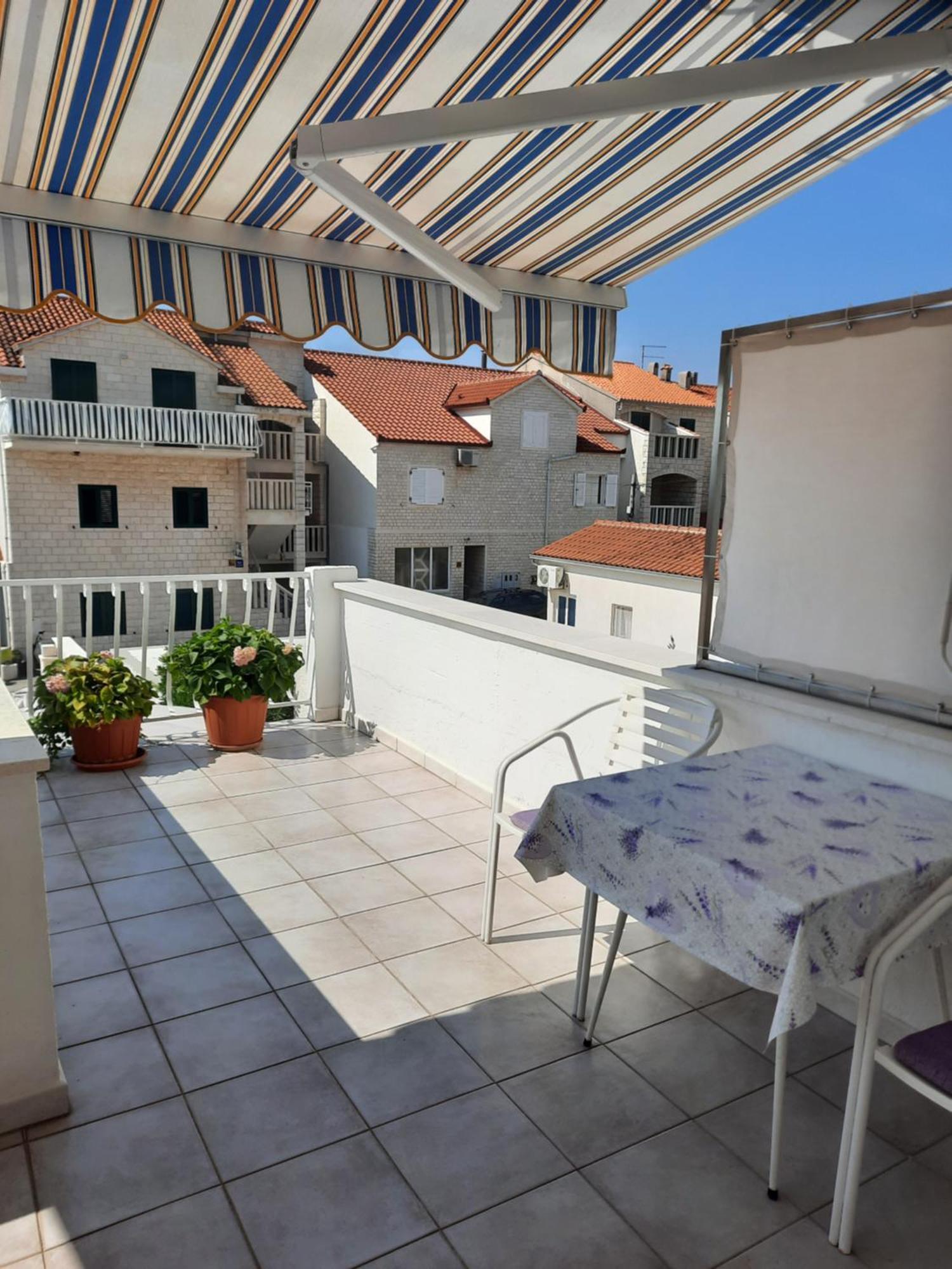 Apartments Marjanovic Bol Phòng bức ảnh